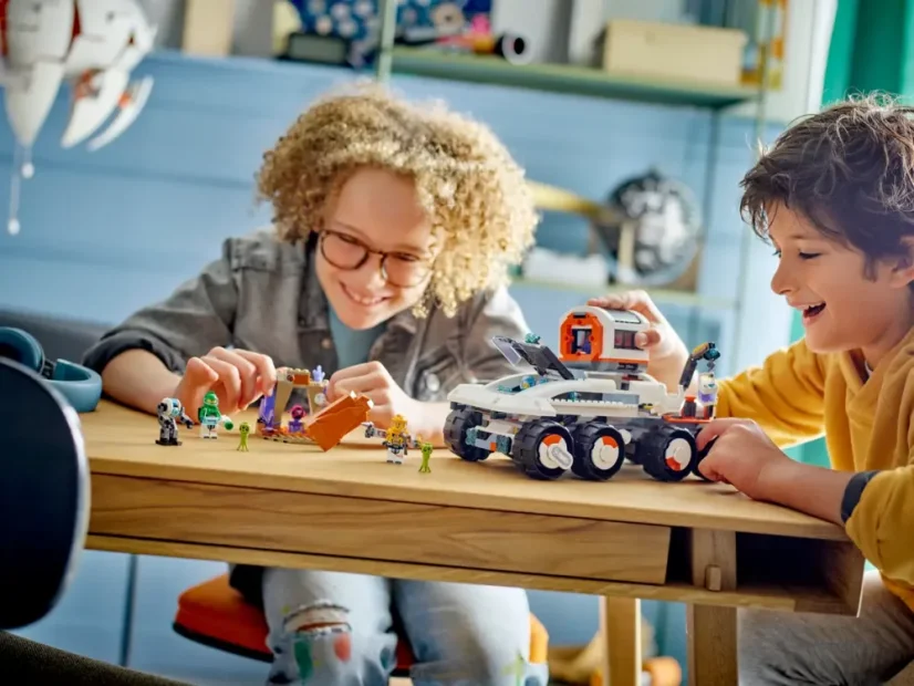 LEGO® City 60432 Veliteľské vesmírne vozidlo a žeriavový nakladač