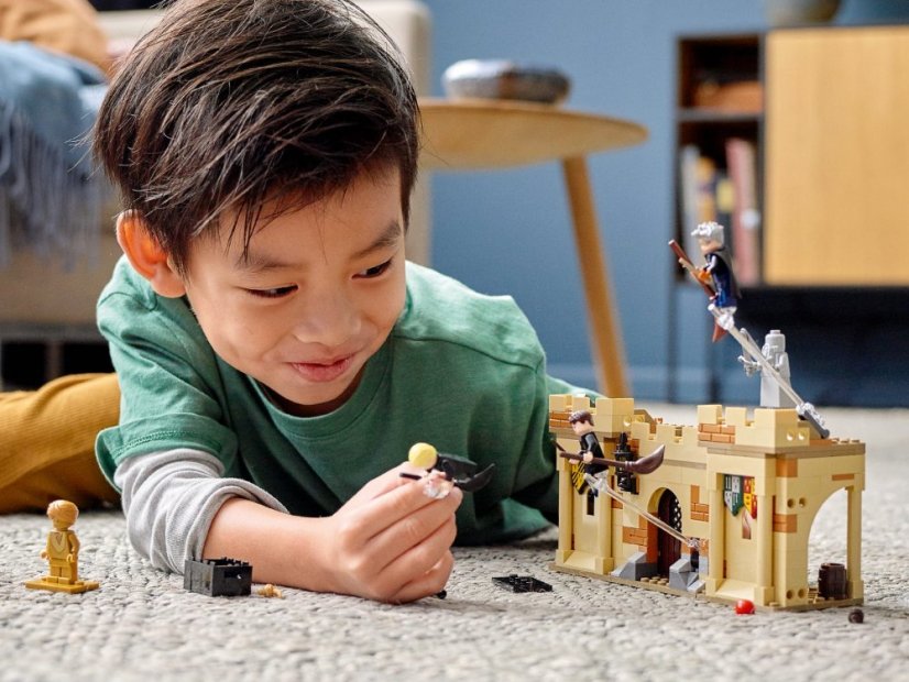 LEGO® Harry Potter 76395 Bradavice: první hodina létání