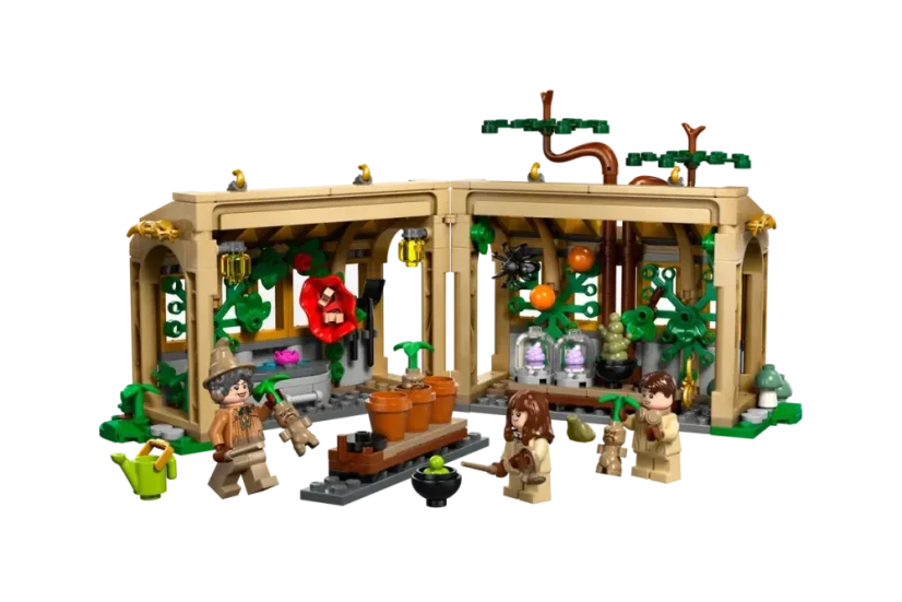 LEGO® Harry Potter™ 76445 Bradavický hrad Hodina bylinkářství