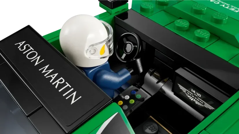 LEGO Speed Champions 76925 Aston Martin Safety Car a AMR23