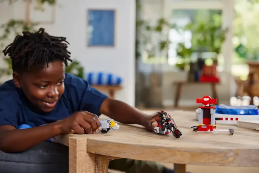 LEGO® Sonic the Hedgehog™ 76995 Shadow the Hedgehog a jeho útek