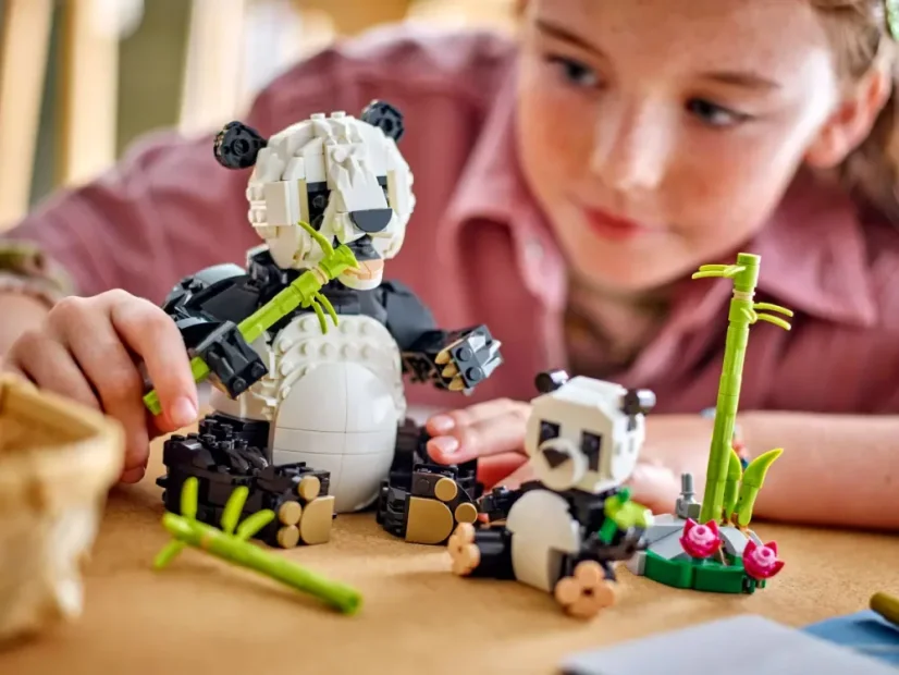 LEGO® Creator 31165 Divoká zvířata: Pandí rodinka