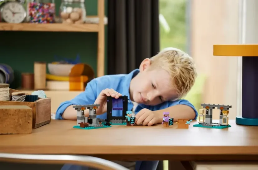 LEGO® Minecraft 21252 Zbrojownia