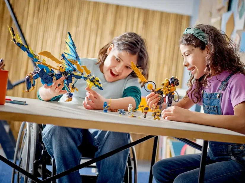 LEGO® NINJAGO® 71796 Živelný drak proti robotovi císařovny
