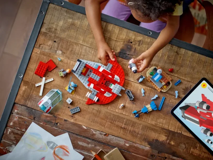 LEGO® Star Wars 75384 Crimson Firehawk™