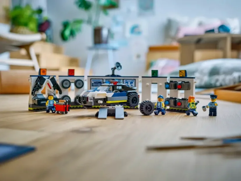LEGO® City 60457 Tuningová policejní autodílna